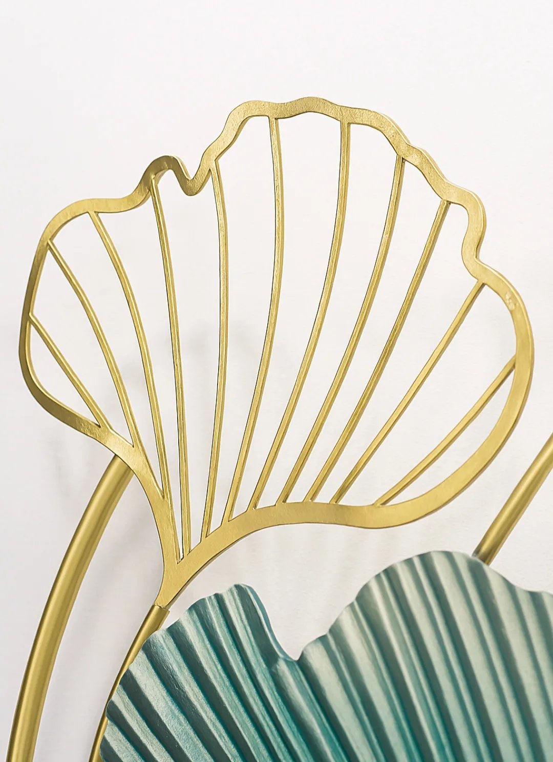 Metallic Abstract Ginkgo Leaf Wall Art – Teal & Gold Finish - Image 4